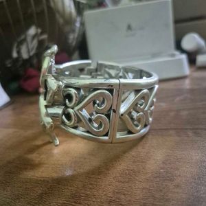 Vintage Floral Bracelet