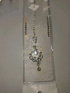 Jewellery Set - Maang Tikka &amp; Earrings