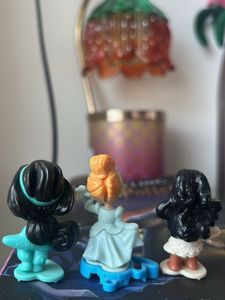 Disney kinderjoy Princess Mini Figures