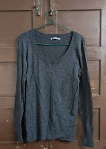 knit grey pullover top