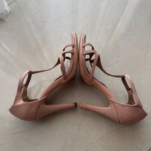 Nude/pinkish sandals, used, UK6/EU39