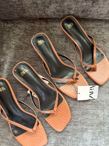 Zara Women's Tortoiseshell Thong Sandals