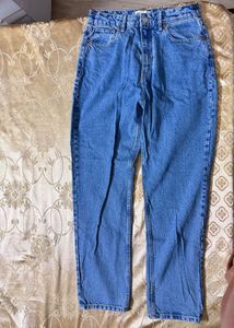 💙 Zara Mid-Blue Straight-Leg Jeans