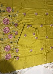 Embroidered top, bottom set 2.50 cut rehne wala he