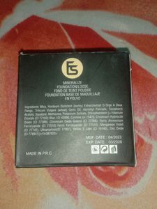 Mineralize Foundation, Glow Your Face