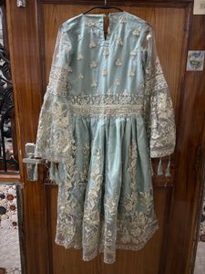 🌸Elegant Embroidered Kurta Set