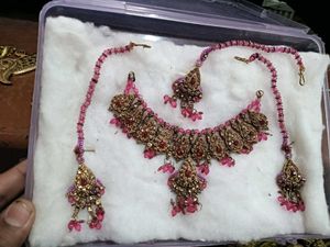 Elegant Pink & Gold Jewelry Set