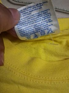 Hanes Yellow Regular 90s T Shirt