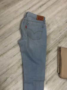 Levi's 710 Super Skinny Jeans