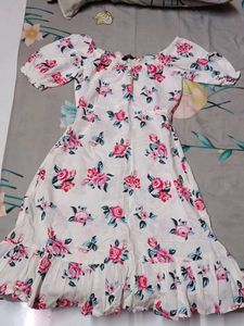 Chic Floral Off-the-Shoulder Dress