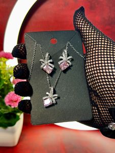 Sparkling Bow Crystal Set