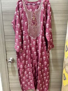 Embroidered Pink Floral Kurta with leggy and dupat