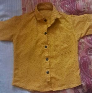 Men's Yellow Dotted Short Sleeve Shirt