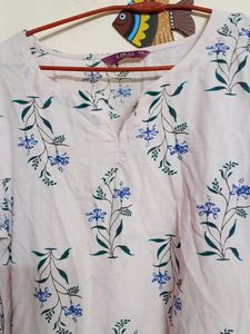Pink Floral Print Kurti pant price thik hai