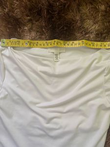 H&amp;M Fitted White Top