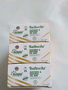 Bathveda Glycerin &amp; Natural Oil Bar - 3pcs Pack