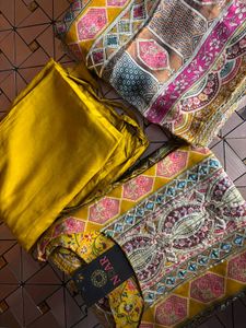 Stylish Yellow Printed Kurta Set