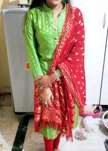 Banarasi Silk Kurti With Dupatta.. Limited Offer Hurry Up..