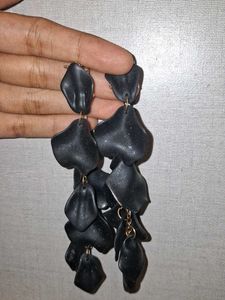Elegant Black Drop Earrings