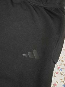 Adidas Black Lower 🔥