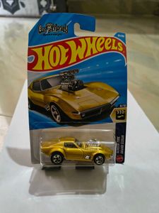 Hot Wheels 68 corvette - gas monkey garage