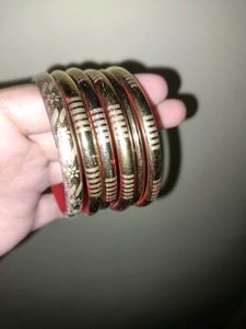 Set of 5 Traditional Bangles