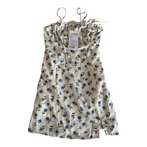 BERRYLUSH Floral Print Mini Dress