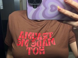 Brown Graphic Baby Tee – "Trauma Made Me Hot"