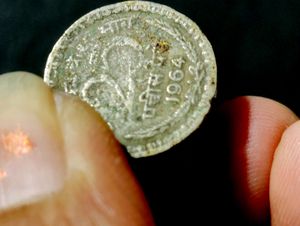 RARE Year 1964 25 Paisa Coin