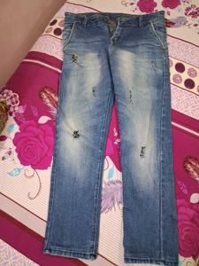 Distressed Blue Denim Jeans Waist 32 inch