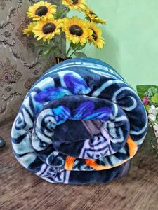 Cozy Blue Patterned Blanket 🆕💙🤍🩵