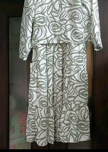 Stylish Tiered Maxi Dress with Jacket - L Size