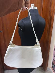 Chic White Chain Shoulder Bag