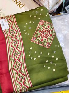 Green Bandhani saree with Mirror Work