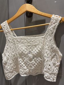 White crochet crop top | Beach To