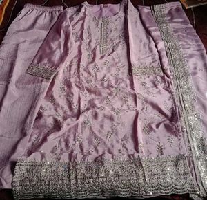 Beautiful Embellished Kurta Set with Dupatta