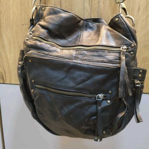 Chic Black Leather Shoulder Bag💥