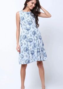 Stunning Floral Print Sleeveless Dress