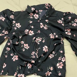 Chic Floral Print Tie-Front Blouse