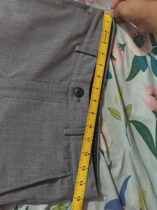 Men's Grey Textured Trousers