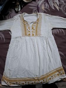 Embroidered White Boho-Style Kurti Tunics