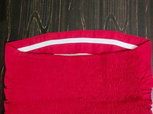 Rerun Red top🍒