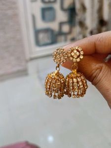 Sparkling Jhumka Earrings