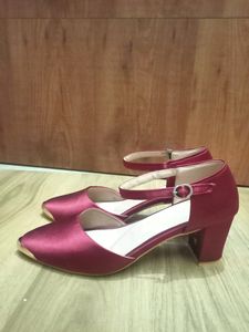 Comfortable Maroon Heels