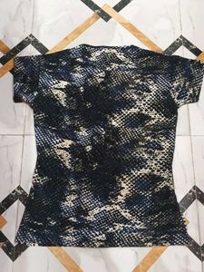 Stylish Abstract Print Top