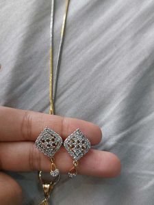 Jewellery Set with Necklace and Earrings