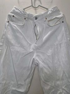 H&amp;M 27 waist white jeans 90's baggy style