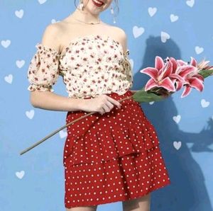 Boho Off-Shoulder Floral Crop Top