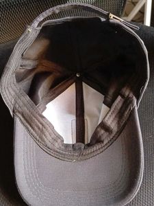 2 Caps (Black &amp; White)