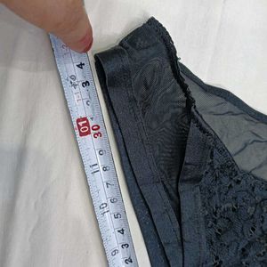 🪔 Elegant Black Lace Briefs